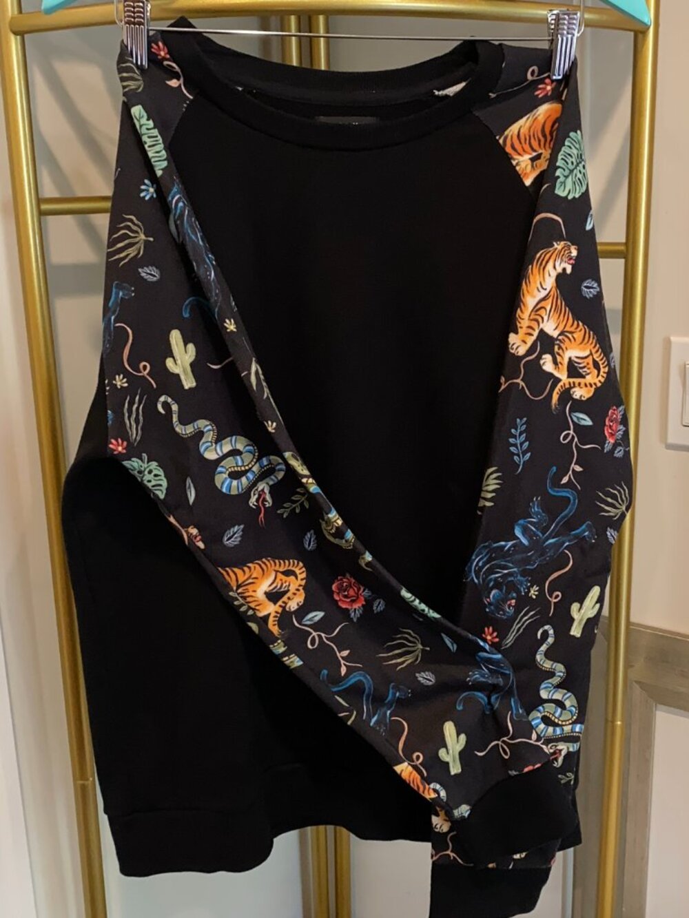 ZARA Jungle sweatshirt | LARGE